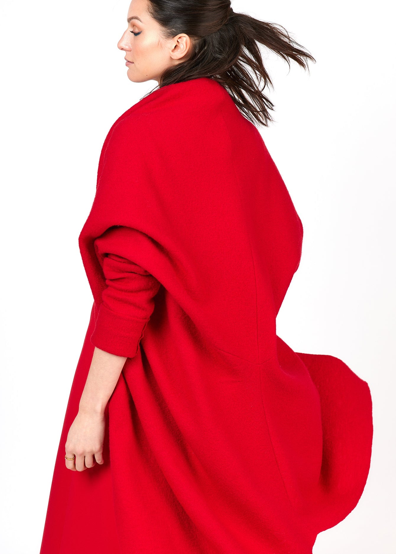 Wollcape AMBRA in Rot von HE:IDI